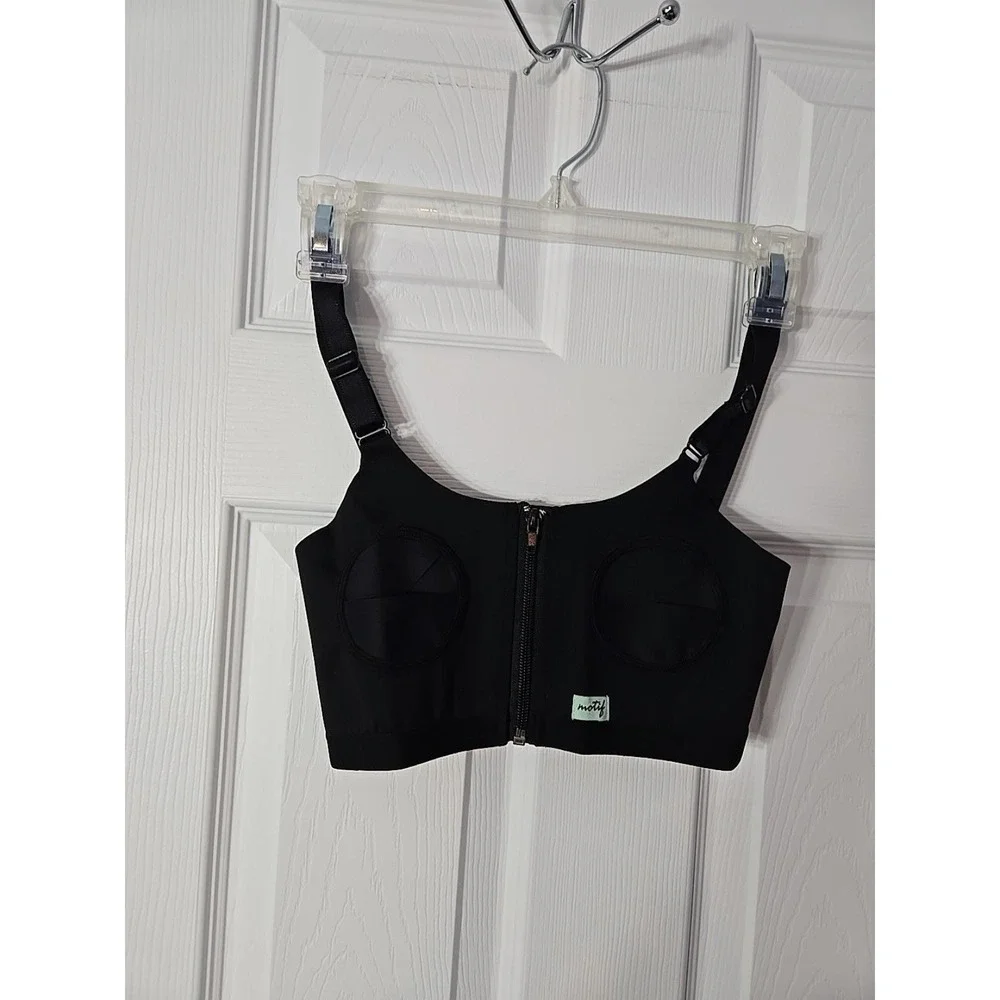 Motif  Womans Nursing  Hands Free Pumping Bra Size XS Adjustable‎ Strapes